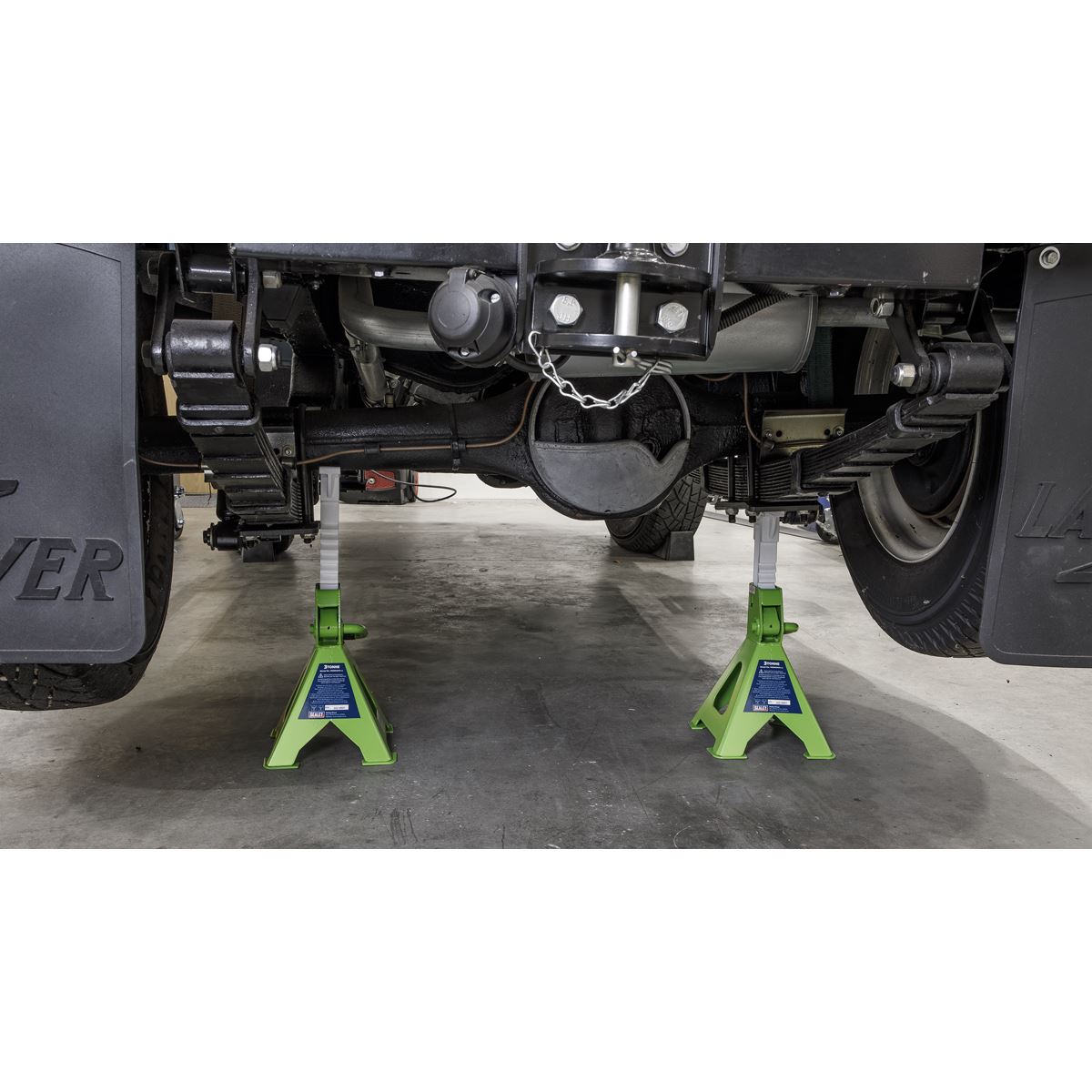 Axle Stands (Pair) 3tonne Capacity per Stand Ratchet Type Hi-Vis Green VS2003HV