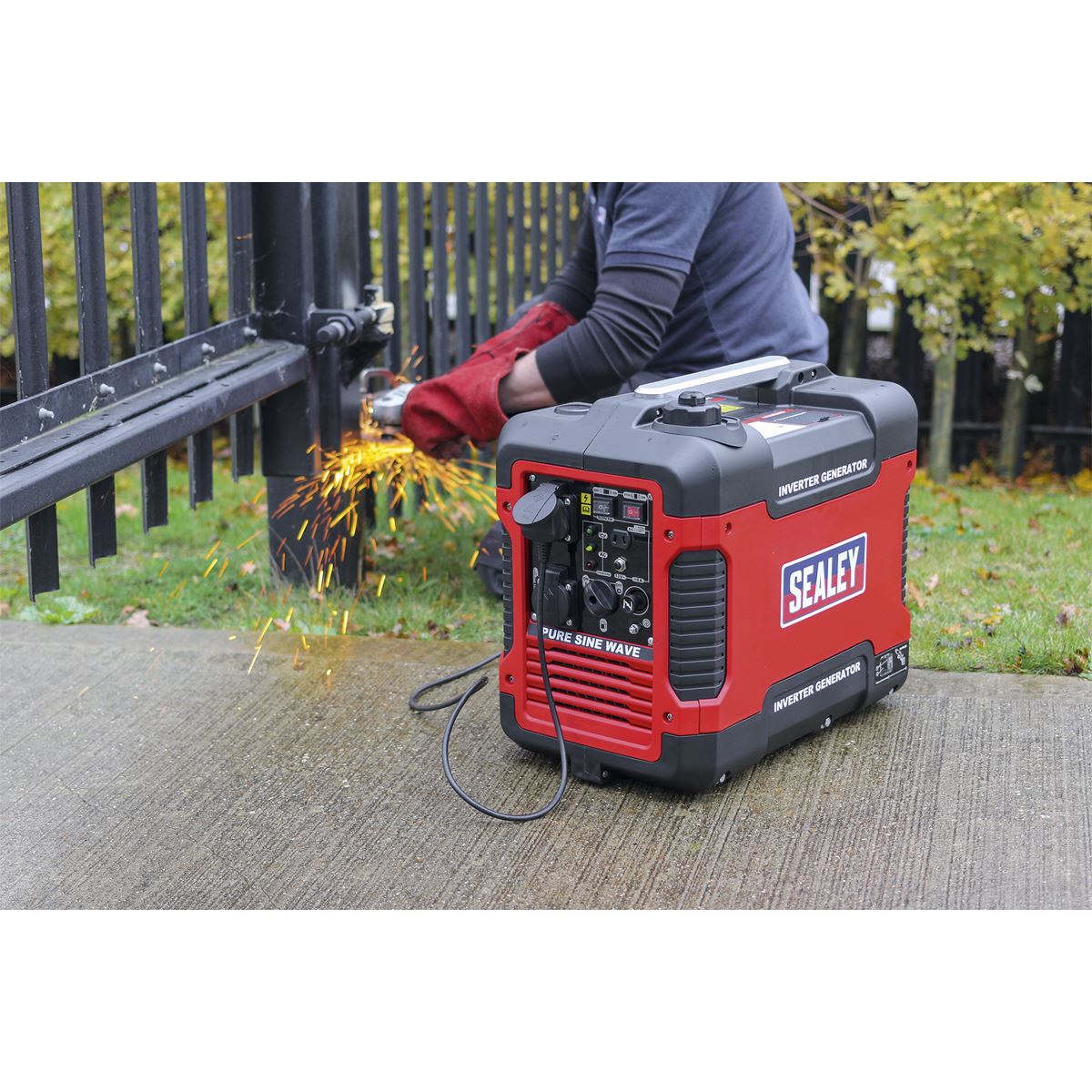 Sealey Inverter Generator 2000W 230V 4-Stroke Engine G2000I