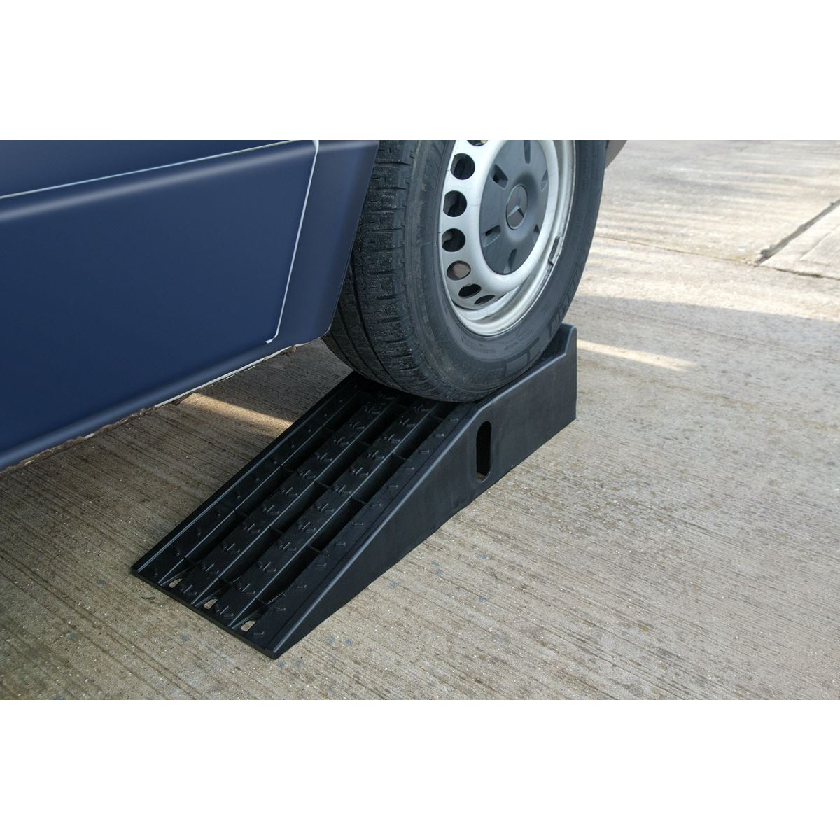 Sealey Car Ramps 1.5t Capacity per Ramp 3t Capacity per Pair CAR3000C