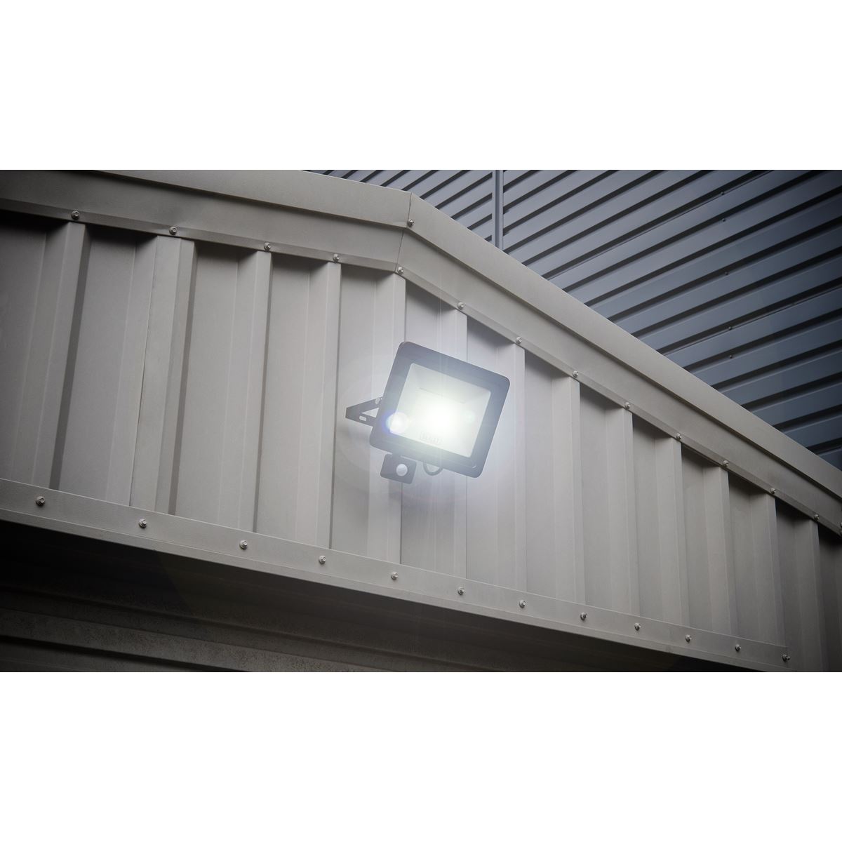 Sealey Extra Slim Floodlight with PIR Sensor 100W SMD LED LED115PIR