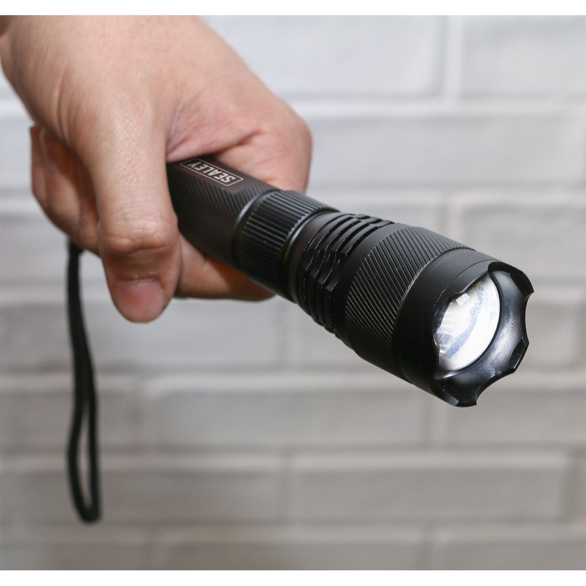 Sealey Aluminium Torch 10W CREE XPL LED Adj Focus R/Charge USB Port LED449