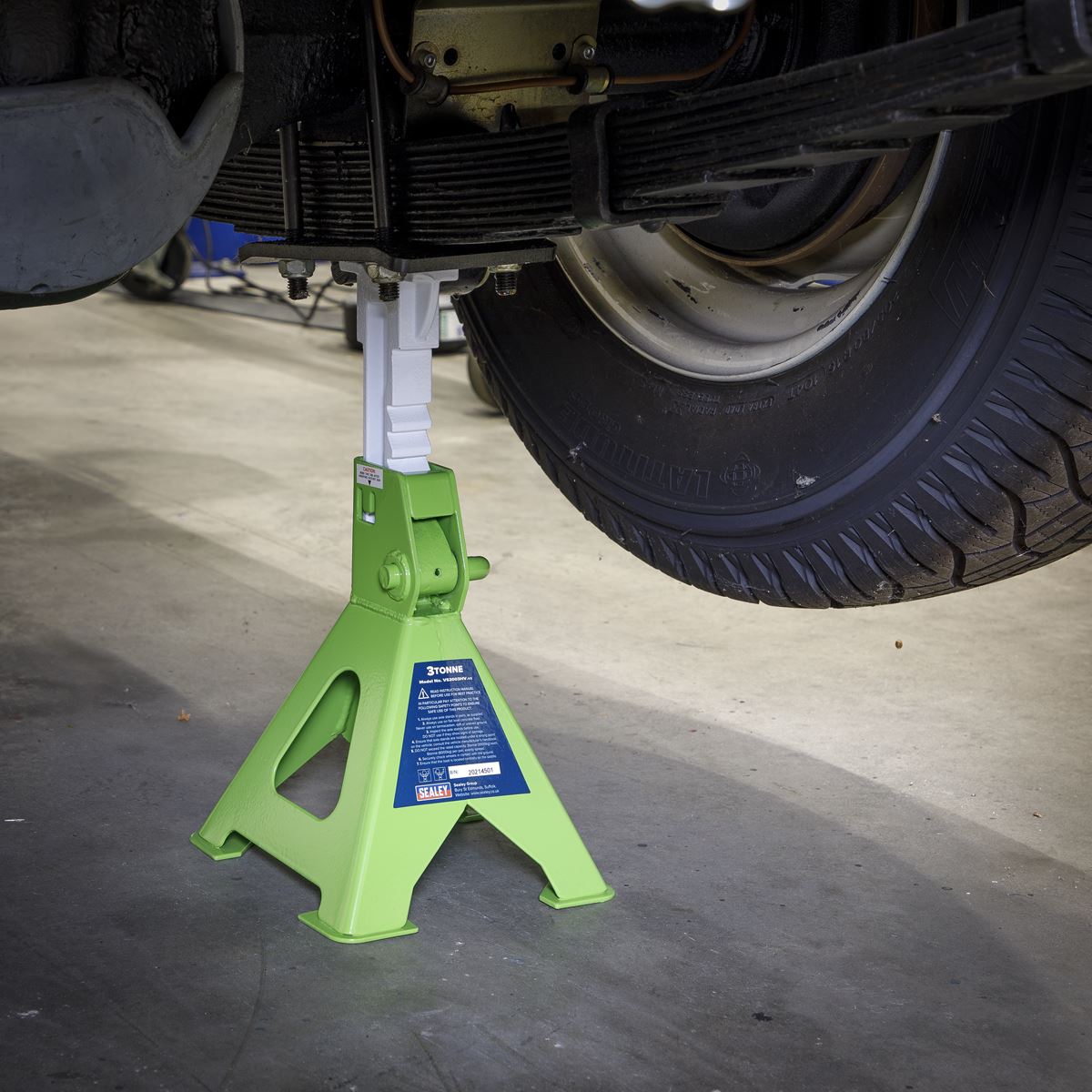 Axle Stands (Pair) 3tonne Capacity per Stand Ratchet Type Hi-Vis Green VS2003HV