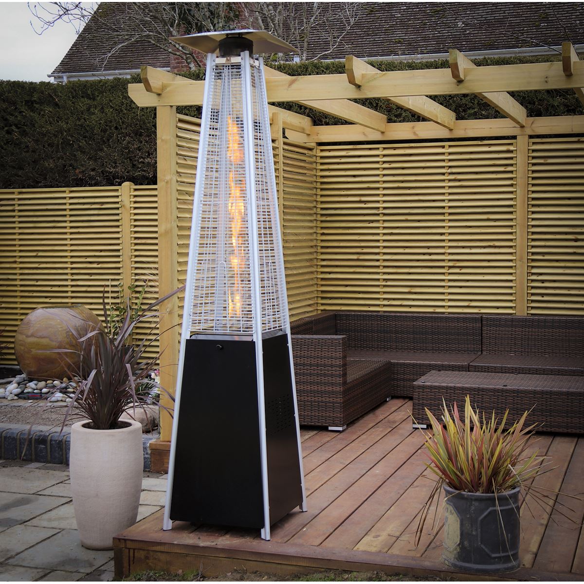 Dellonda Pyramid Gas Outdoor Garden Patio Heater 13kW Commercial & Home Use DG98