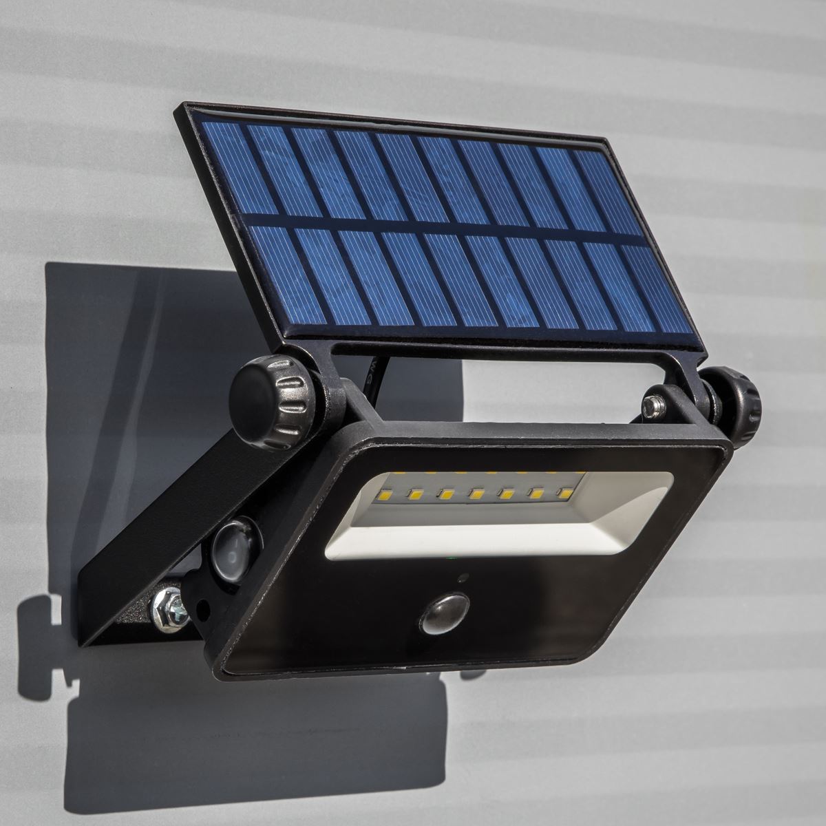 Sealey Extra-Slim Solar Floodlight with Wall Bracket 16W SMD LED LED16S