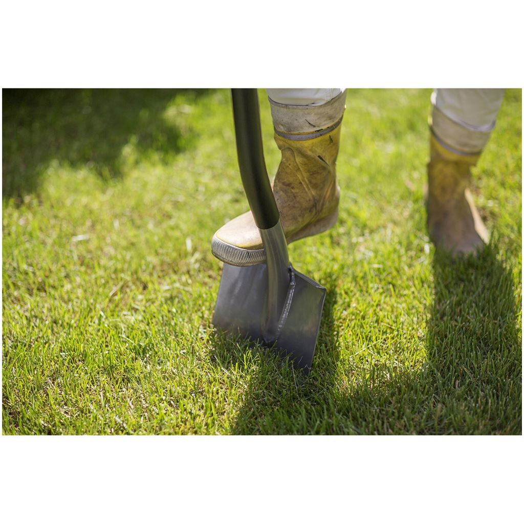 Fiskars Ergonomic Rounded Garden Spade