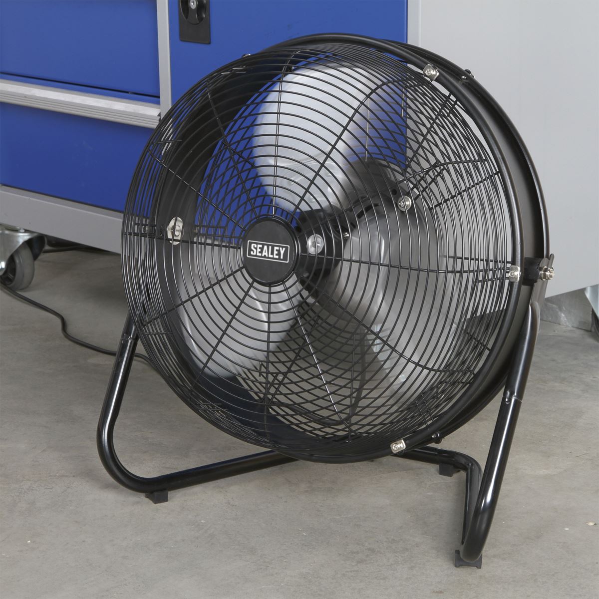 Sealey Ind High Velocity Floor Fan with Internal Oscillation 18" HVF18IS