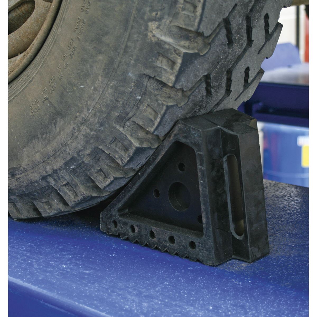 Sealey Rubber Wheel Chocks 1.8kg - Pair WC01