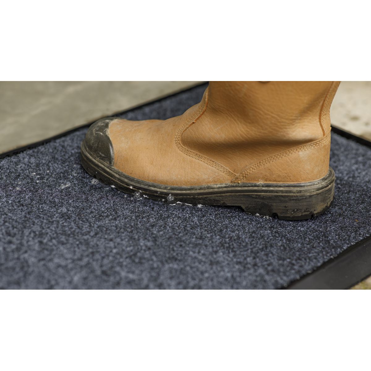 Sealey Rubber Disinfection Mat With Removable Carpet 450 x 750mm DRM01