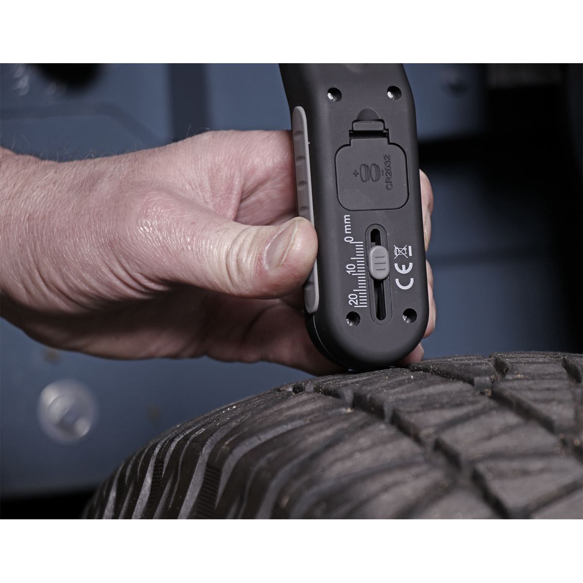 Sealey Digital Tyre Pressure & Tread Depth Gauge TSTPG11