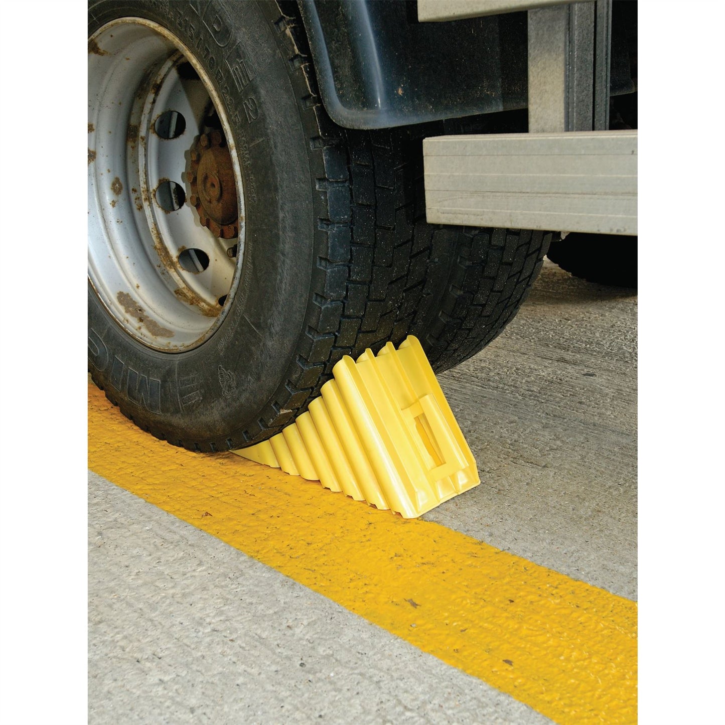 Draper 12271 Expert Wheel Chock for Larger Than 920mm Dia. Wheels