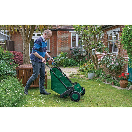 Draper 82754 Manual Push Rolling Garden Leaf Grass Sweeper Collector 21in