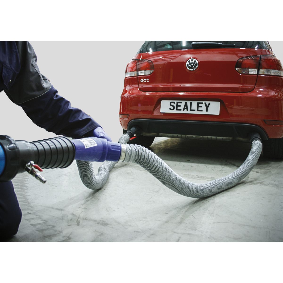 Sealey Exhaust Fume Extractor with 3m Ducting EFS07