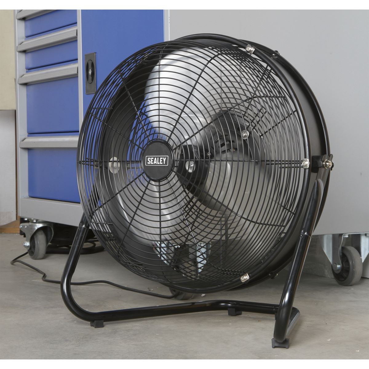 Sealey Ind High Velocity Floor Fan with Internal Oscillation 18" HVF18IS